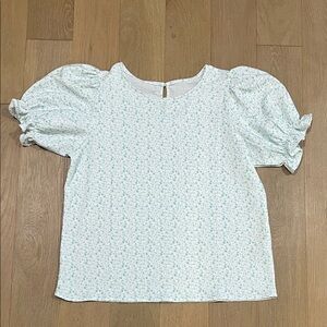 Elegant Puff Sleeve Blouse in White Floral